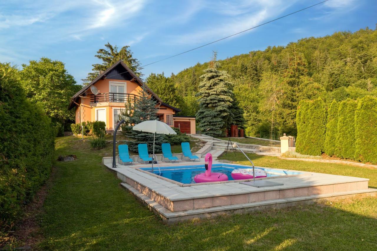 Villa Tratea - With A Heated Pool Tomici المظهر الخارجي الصورة