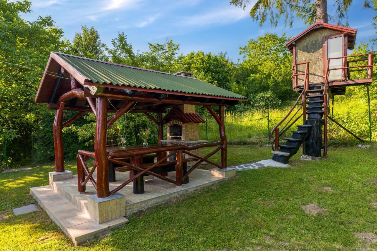 Villa Tratea - With A Heated Pool Tomici المظهر الخارجي الصورة